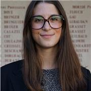 Je suis très motivée à vous aider à mieux comprendre à l’école, n’hésitez pas à me contacter !